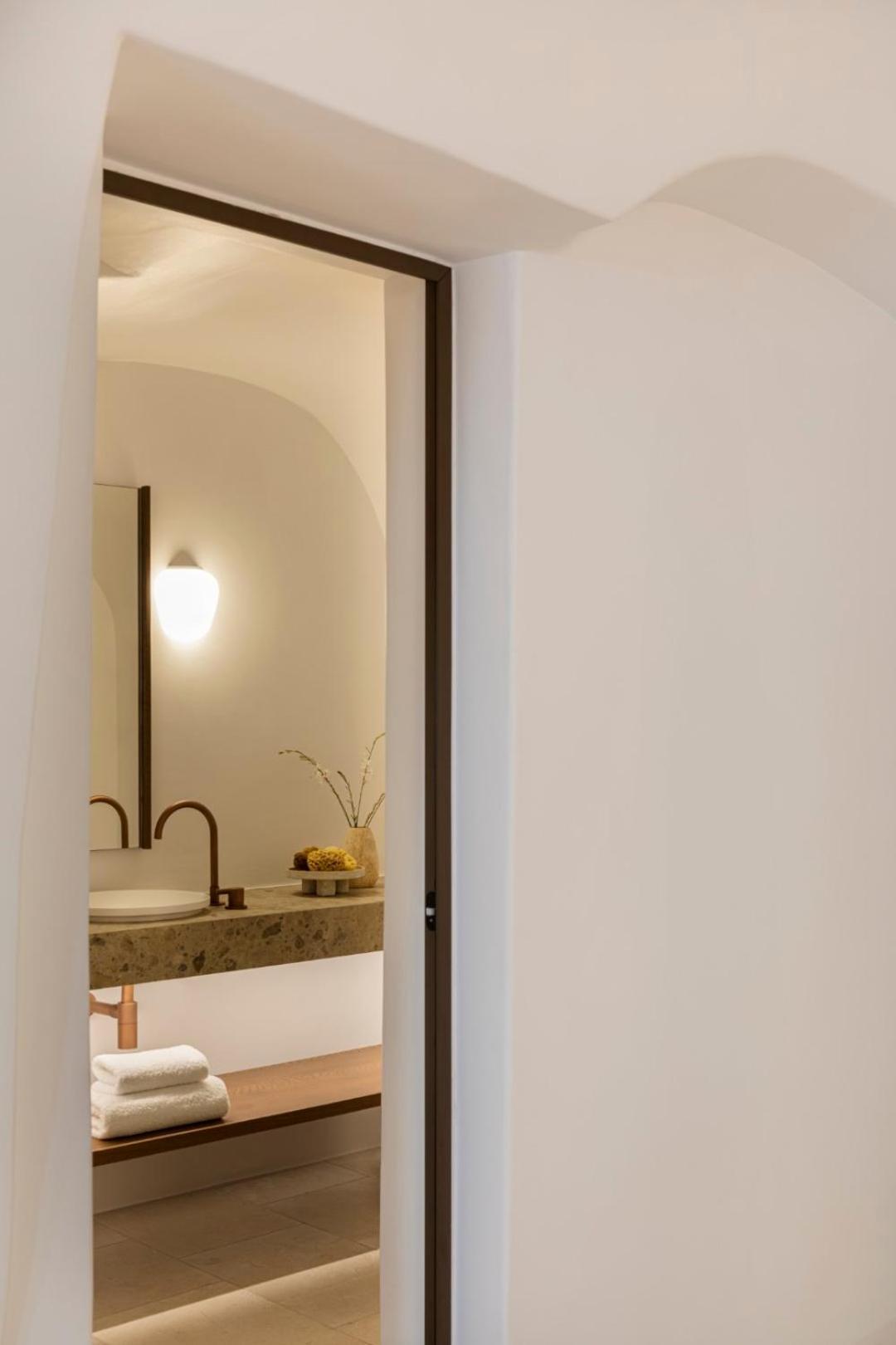 Canaves Ena - Small Luxury Hotels Of The World Oia  Bagian luar foto